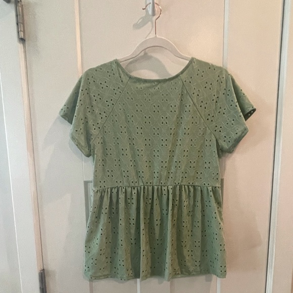 Pink Lily Green Blouse - Picture 3 of 3